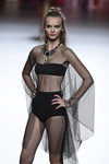 Conjunto negro con tul de Francis Montesinos para primavera/verano 2016 en Madrid Fashion Week