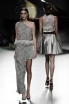 Vestido gris de Ion Fiz para primavera/verano 2016 en Madrid Fashion Week