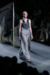 Vestido gris y negro de la colección de primavera/verano 2016 de Alvarno en Madrid Fashion Week