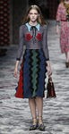 Vestido midi de rayas de primavera/verano 2016 de Gucci en Milan Fashion Week