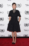 Marion Cotillard con vestido negro en los premios new york film critics circle 2014