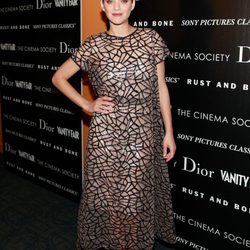 Marion Cotillard con vestido negro y transparente en evento de Dior & Vanity Fair 2012