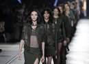 Carrusel de la colección de primavera/verano 2016 de Versace en Milan Fashion Week