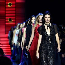 Carrusel de la colección de primavera/verano 2016 de Elie Saab en París Fashion Week