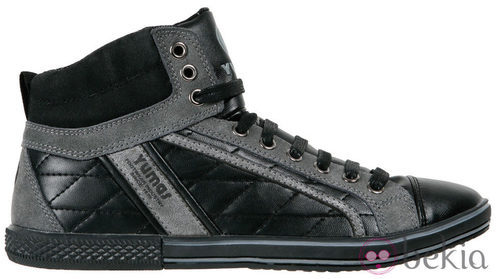 Zapatilla negra de bota Vermont de la colección otoño/invierno 2011 de Yumas
