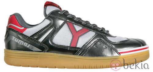 Zapatilla Matsui Classic gris oscura y roja de la colección otoño/invierno 2011 de Yumas