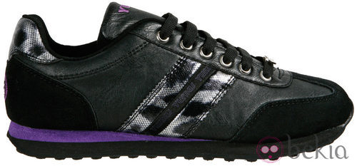 Zapatilla Sally negra de la colección otoño/invierno 2011 de Yumas