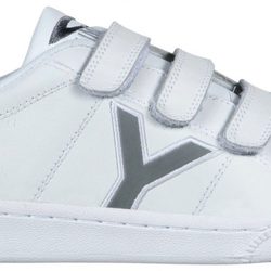 Zapatilla Tomas blanca y plata de la colección otoño/invierno 2011 de Yumas