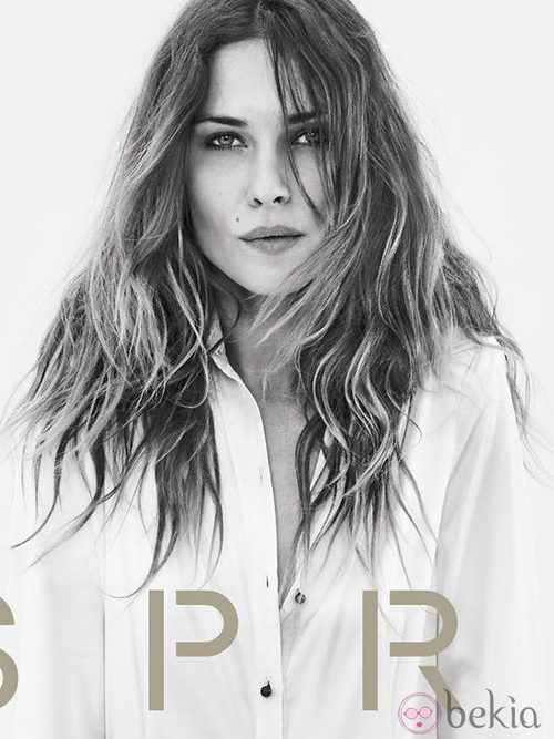 Erin Wasson posa con la colección otoño/invierno 2011 de Sprit