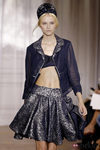 Falda brillante de la colección primavera/verano 2012 de Nina Ricci en París