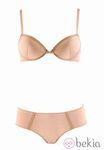 Conjunto de sujetador y slip rosa de la colección Goldenpoint otoño 2011