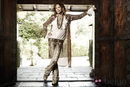 Steven Tyler posa con la colección de Andrew Charles