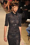 Vestido negro con transparencias, de Loewe, colección primavera 2012
