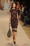 Vestido negro con estampado de salamandras, de Loewe, colección primavera 2012