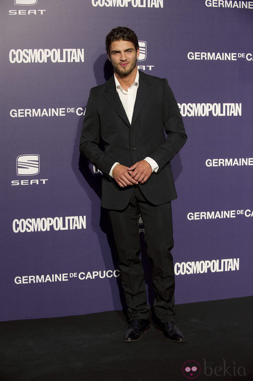 Estilismo de Maxi Iglesias en la Gala Cosmopolitan Fun Fearless Female 2011