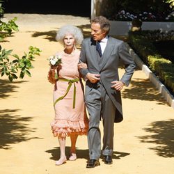 Looks Boda Duquesa de Alba: Cayetana de Alba y Alfonso Díez convertidos en marido y mujer