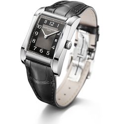 Reloj con correa negra de la colección Hampton de la firma Baume & Mercier