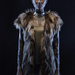 Abrigo de plumas en tonos marrones de la nueva colección otoño/invierno 2015/2016 de Van-Dos