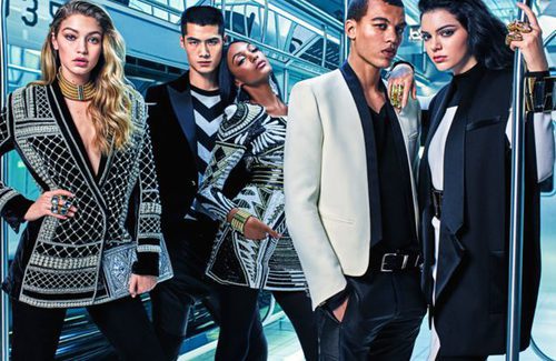 Cinco modelos posan para la campaña de Balmain para H&M