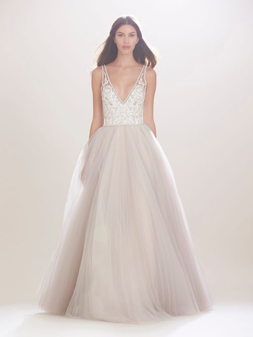 Vestido de novia con falda plisada de Carolina Herrera 2016
