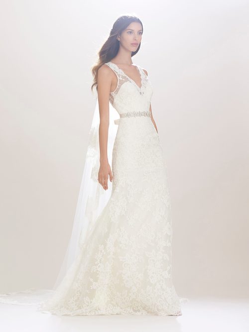Vestido de novia con encaje de chantilly de Carolina Herrera 2016