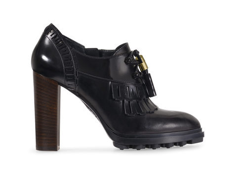 Zapato de tacón negro de la nueva colección para mujer otoño/invierno 2015/2016 de Tod's