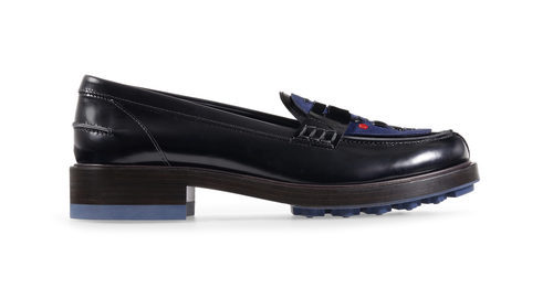 Zapato mocasín negro de la nueva colección para mujer otoño/invierno 2015/2016 de Tod's