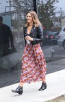 Jessica Alba combina estilos