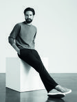 Jack Guinness con calzado de la primera colección para hombre de Superga otoño/invierno 2015/2016