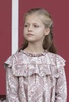 La princesa Leonor con vestido rosa estampado