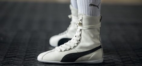Zapatillas Eskiva blancas de Puma presentadas por la cantante Rihanna