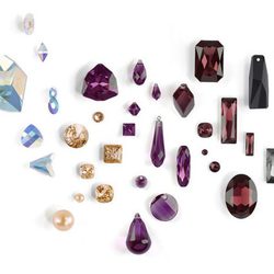 Cristales rosados y azulados de Swarovski de la colección de Jean Paul Gaultier para el otoño/invierno 2016/2017