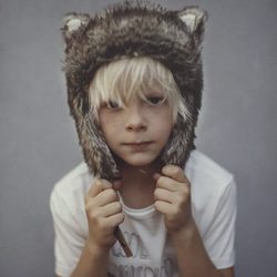 Gorro de pelo en tonos marrones de la colección cápsula Kids Premium de IKKS