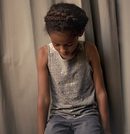 Camiseta gris con mensaje de de la colección cápsula Kids Premium de IKKS