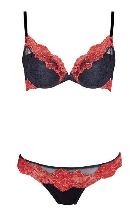Conjunto lencero rojo y azul marino de la Lya para el otoño/invierno 2015/2016