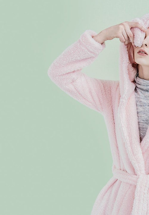 Bata rosa claro con orejas de la colección otoño/invierno 2015/2016 Sleepwear de Oysho