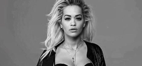 Rita Ora posando para la nueva campaña de colección de ropa íntima de Tezenis para el otoño 2015
