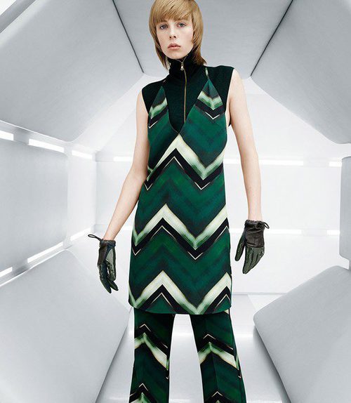 Conjunto de vestido y pantalón en tonos verdes y negro de la colección de H&M otoño/Invierno 2015-2016