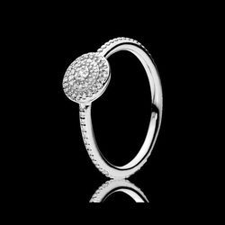 Anillo de plata con círculos concéntricos de flores de la colección primavera/verano 2016 de Pandora