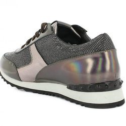 Zapatilla deportiva en tonos metalizados de la colección otono/invierno 2015/2016 de Alma en Pena
