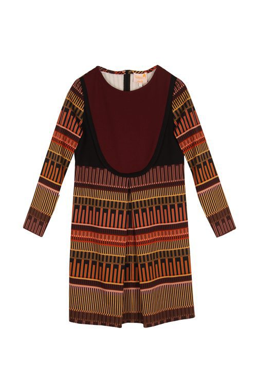 Vestido en tonos tierra de estampado geométrico de la colección otoño/invierno 2015/2016 de Dolores Promesas