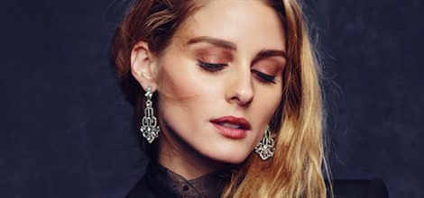 Pendientes plateados de la colección de joyas de BaubleBar con Olivia Palermo para la Navidad 2015
