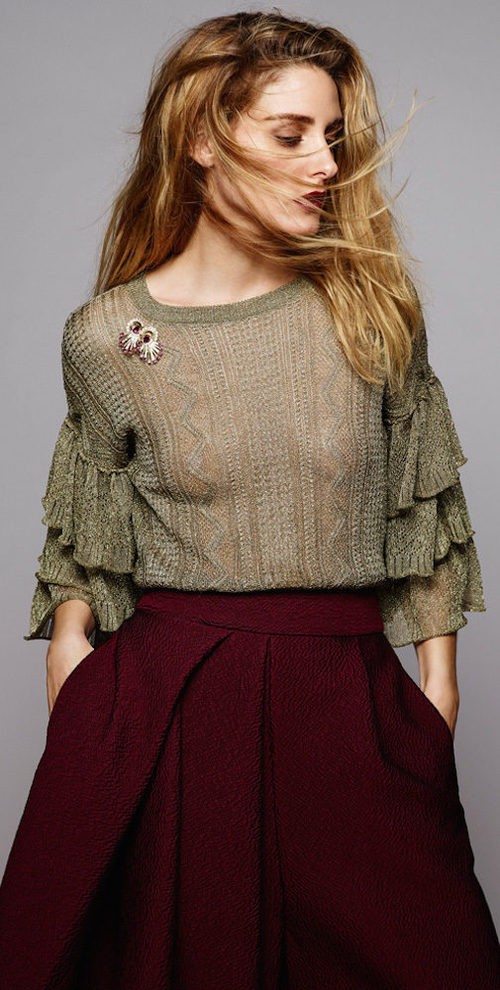 Broche plateado con detalles de rubíes de la colección de joyas de BaubleBar presentada por Olivia Palermo para la Navidad 2015