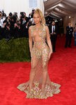 La cantante Beyoncé colabora en la realización de una colección cápsula deportiva para la firma Topshop