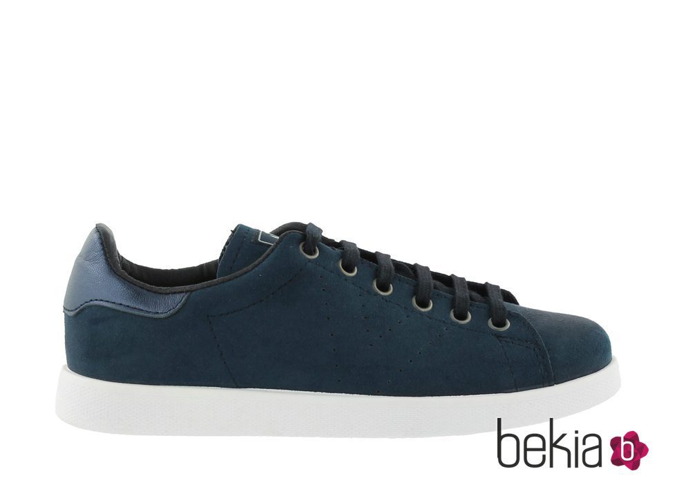 Deportiva Victoria azul marina de la colección cápsula otoño 2015