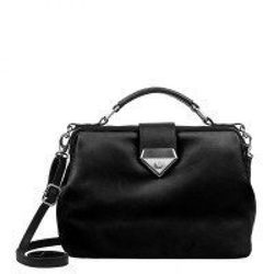 Bolso mediano negro de la Colección Cápsula de Nicky Hilton 