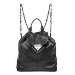 Bolso negro grande de la colección cápsula de Nicky Hilton 