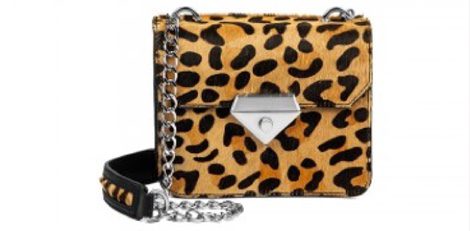 Bolso cuadrado en print animal de la colección Cápsula Nicky Hilton