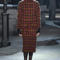 Look de cuadros de lana de la colección 'Métiers d'Art Paris à Rome 2015/2016' de Chanel