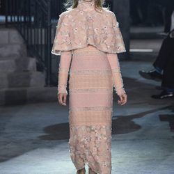 Look total rosa cuarzo de la colección 'Métiers d'Art Paris à Rome 2015/2016' de Chanel
